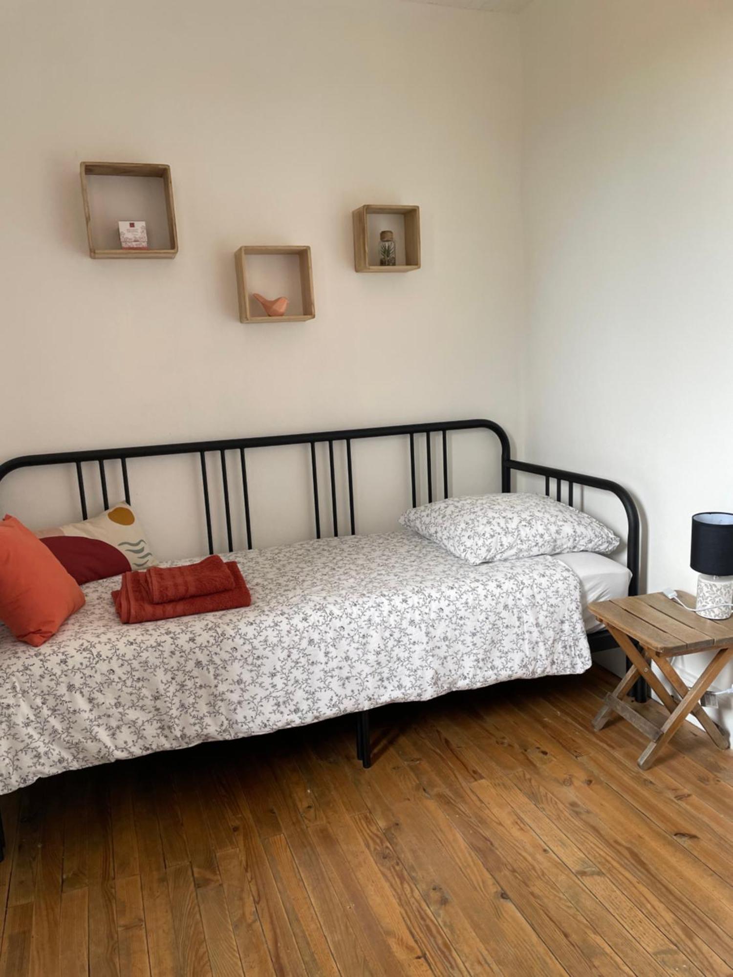 Bien Et Toit Bed & Breakfast Montredon  Eksteriør bilde